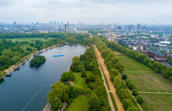 Luxury Hotels Near Hyde Park London